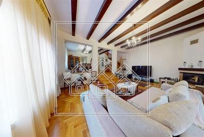 Casa individuala, cu 5 camere, 210 mp utili + teren de 450 mp-V. Aurie - 4