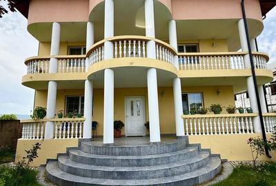 Casă cu 4 camere în Ostroveni - 8