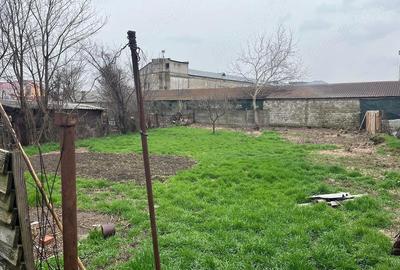 Casă cu Teren 1007 Mp în Central - 3