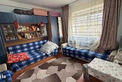 Casă cu 3 camere cu Teren 1798 Mp în Pișcolt - 1