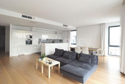 Apartament modern cu 5 camere | vedere spre lac | 2 garaje - 2