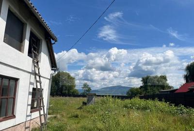 Casa cu parau in spatele curtii in Prejmer, ideala pentru in - 3