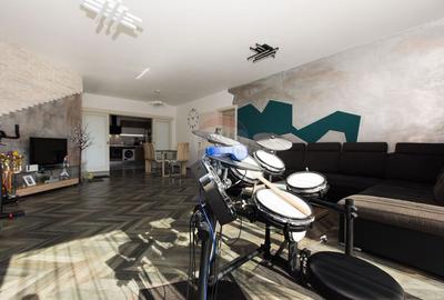 Casă cu 3 camere cu Teren 1700 Mp în Central - 8
