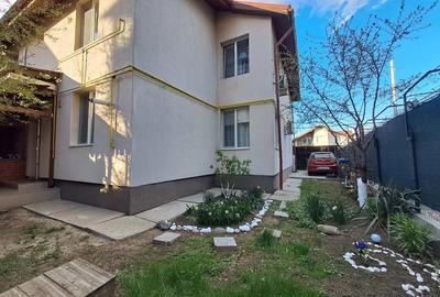 Apartament cu 3 camere decomandat în Roșu - 1