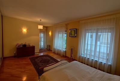 Casă cu 8 camere cu Canalizare în Dorobanți - 11