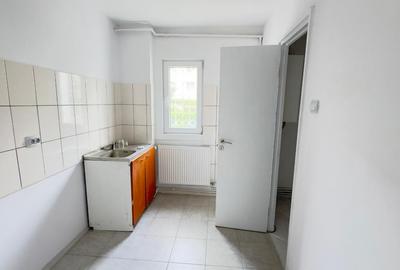 Apartament 2 camere, balcon , boxa, Gemenii - 4