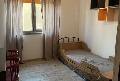Apartament cu 3 camere decomandat, mobilat în Tei - 7