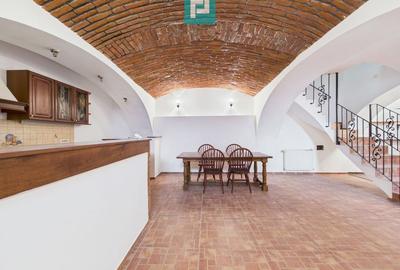 Apartament cu 5 camere decomandat în Ultracentral - 13