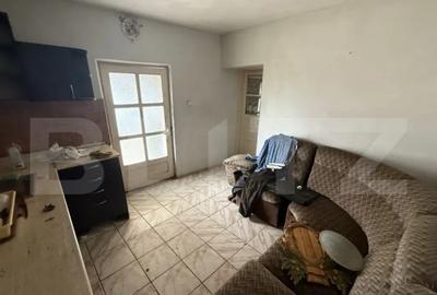 Casă cu 3 camere cu Teren 2400 Mp în Livada - 2