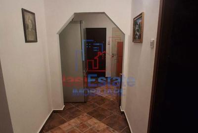 Apartament cu 3 camere decomandat în Galata - 5