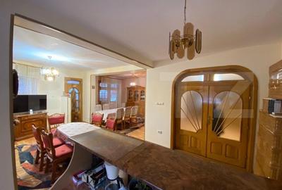 Vila cu potential de transformare in pensiune, 13 camere, Timisul de Sus, Brasov - 13