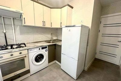 Se ofera spre inchiriere apartament cu doua camere in zona 1 Decembrie - 1