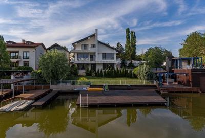 Vila eleganta pe malul lacului| Ponton si piscina| Snagov