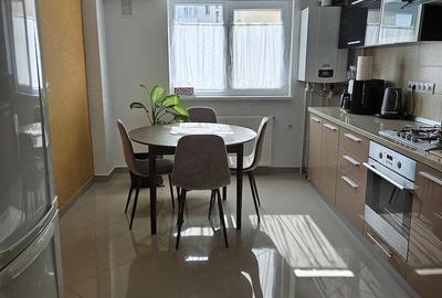 Apartament cu 3 camere decomandat în Exterior Vest - 4