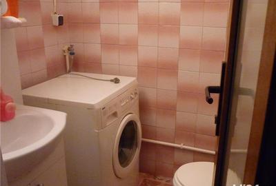 Apartament cu 4 camere decomandat în Central - 2
