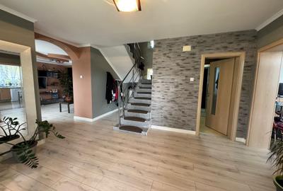 Casă individuală cu 5 camere cu Canalizare în Moșnița Nouă - 9