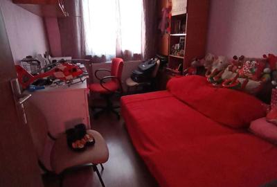 Apartament cu 4 camere decomandat în Dacia - 1