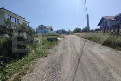 Teren de 1500 mp, în Centura - 2