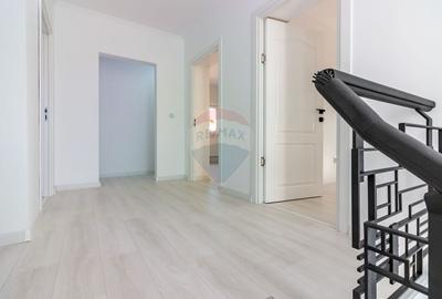 Casa / Vila in centrul orasului Buftea, autobuz, hipermarket, piata - 14