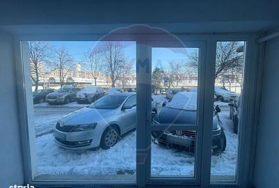 Spațiu comercial, de 28 mp, în Central