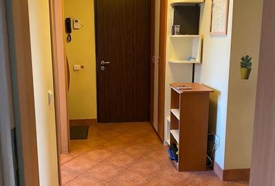 3 camere 13 septembrie sebastian bloc din 1990 hol H - 4