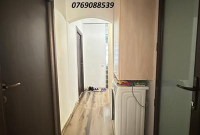 Apartament cu 3 camere decomandat în Drumul Taberei - 9