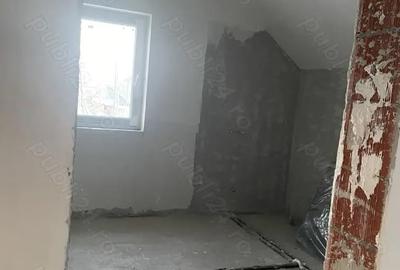 Casă cu 4 camere în Central - 4