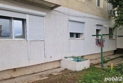 Vand apartament 2 camere, la parter pe strada Oituz - 2