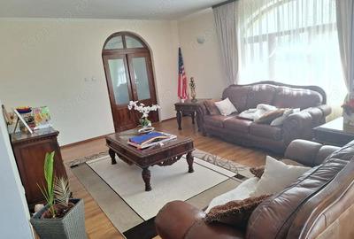 Casă cu 8 camere în Semicentral - 19
