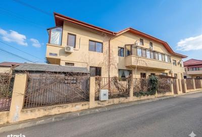 Casă cu 5 camere cu Canalizare în Central