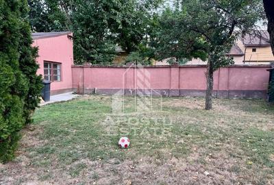 Apartament cu 2 camere decomandat în Dâmbovița