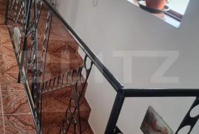 Casă cu 7 camere cu Teren 1600 Mp în Cocorăștii Colț - 11