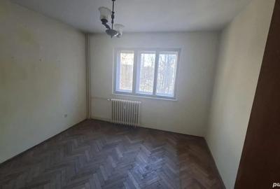 Apartament cu 4 camere decomandat în Republicii - 3