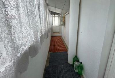 Apartament cu 3 camere decomandat în Central - 9