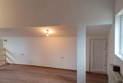 Casă cu Teren 692 Mp în Podul Vadului - 2