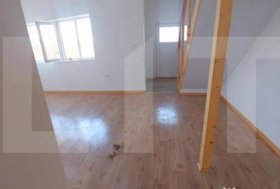 Casă cu 7 camere cu Teren 290 Mp în Sânleani - 9