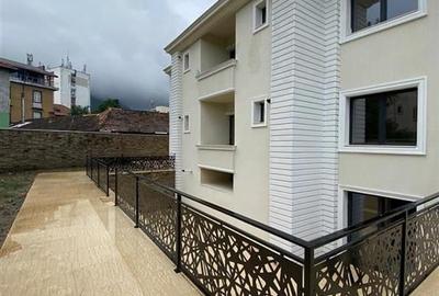 Vila - Bloc modern de 11 camere zona Centrul Civic , Onix - 39