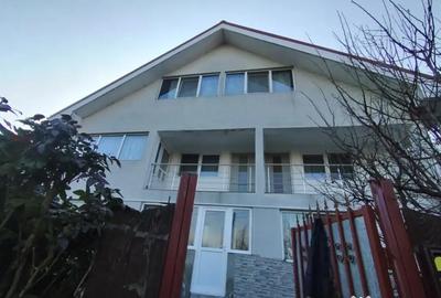 Casă cu 5 camere cu Teren 590 Mp în Central - 16