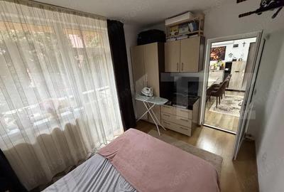 Apartament cu 3 camere decomandat în Ampoi 3