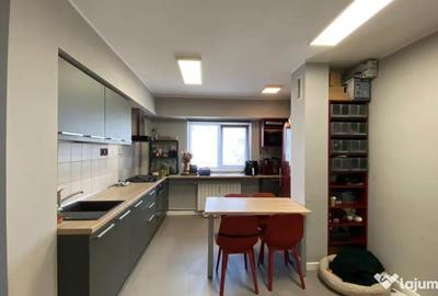 Apartament cu 2 camere decomandat în Victoriei - 6