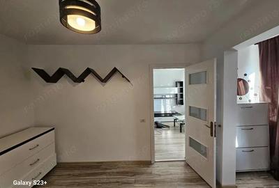 Apartament cu 2 camere semidecomandat în Casa de Cultură