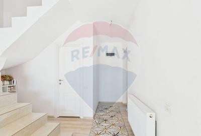 Duplex 85 mp utili, curte 200 mp vedere la lac ?i p?... - 30