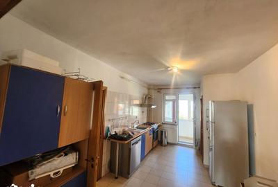 Apartament cu 5 camere decomandat în Craiovei - 6
