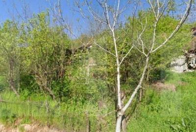 Casa demolabila 51mp, cu teren 900mp in Corpadea zona centra Casa demolabila 51mp, cu teren 900mp in Corpadea zona centra - 1