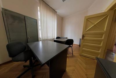 Apartament cu 6 camere decomandat în Calea Călărașilor - 3