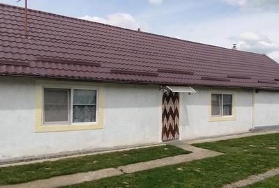 Casă cu 4 camere cu Teren 3500 Mp în Sâi - 2