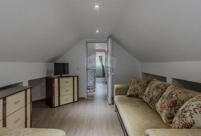 Casă / Vilă cu 10 camere de vânzare in Moieciu de Jos - 21