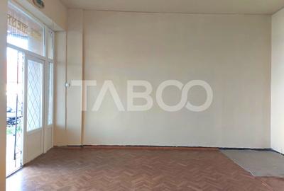 Spațiu comercial, 40 mp în Vest