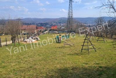 Teren de 1239 mp, în Central - 2