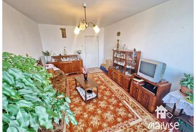 Apartament 3 camere de vanzare, str.Tudor Vladimirescu - 6